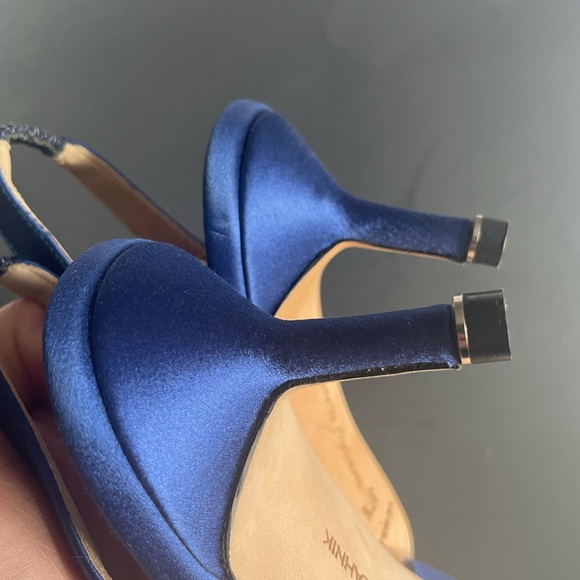 Manil is. Hangisi kitten heels from Neiman Marcus. - Picture 4 of 4